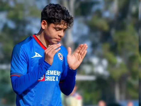 Juveniles de Cruz Azul varados en el aeropuerto de la Ciudad de México