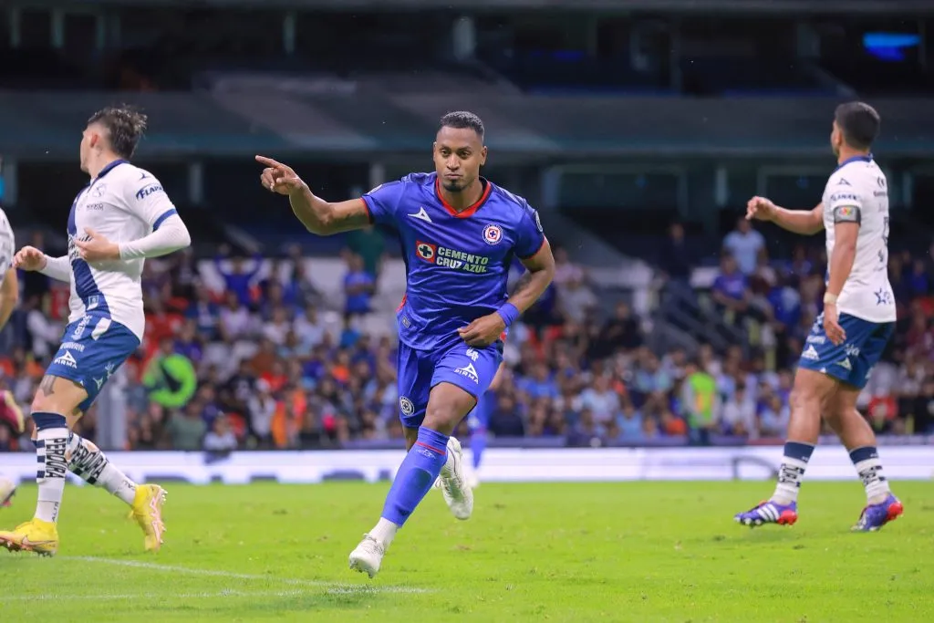 El dinero que le pediría Cruz Azul a Boca por Willer Ditta (Imago 7)