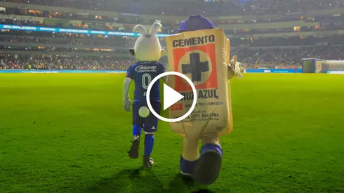 Las mascotas de Cruz Azul siguen dando que hablar.