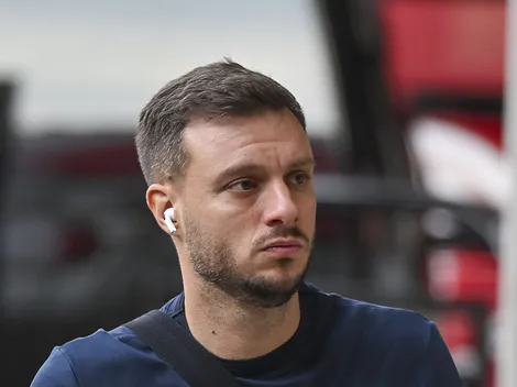 Anselmi dio la espantada en rueda de prensa