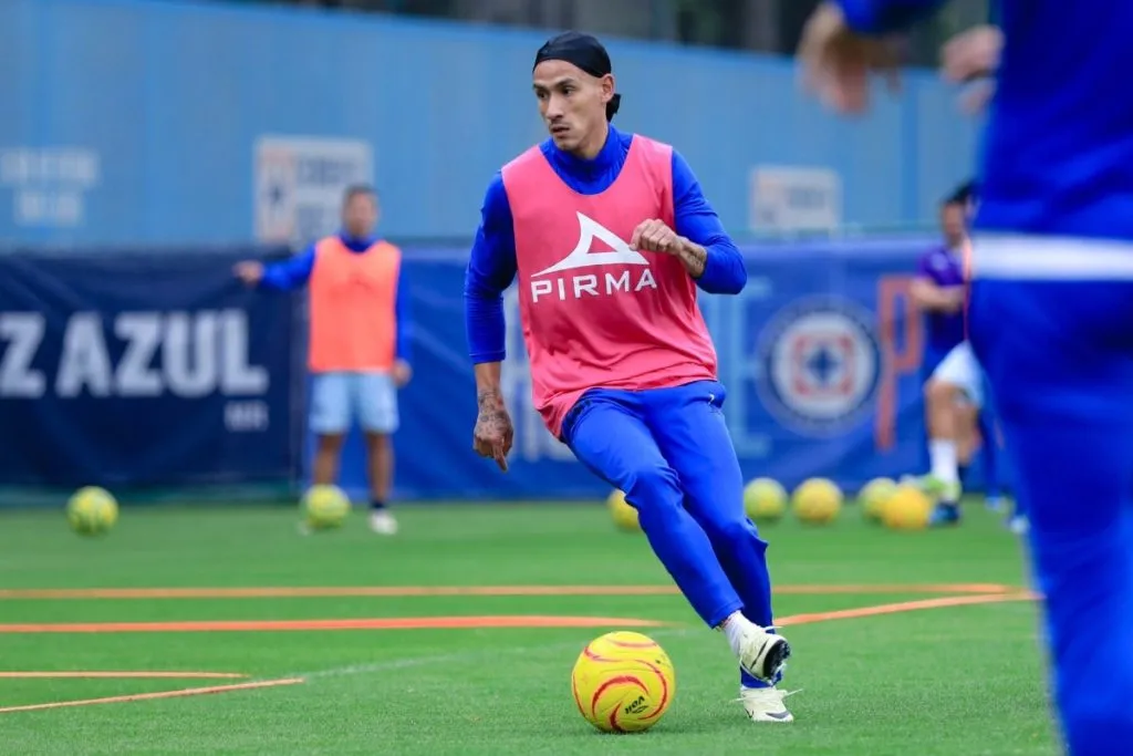 Uriel Antuna, talentoso extremo de Cruz Azul.