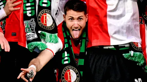 Santi Giménez se marcharía del Feyenoord.