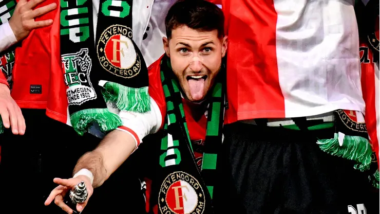 Santi Giménez se marcharía del Feyenoord.