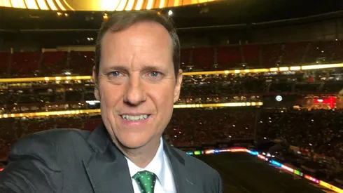 El reconocido periodista habría sufrido una recaída de su enfermedad y estaría delicado de salud.