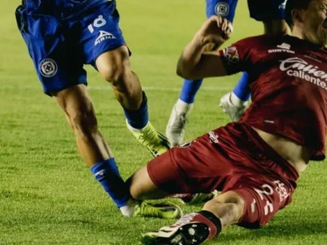 Era penal para Cruz Azul: la foto que demuestra la falta contra Huescas