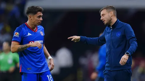 Rodrigo Huescas no ha logrado ganarse la confianza de Martín Anselmi.