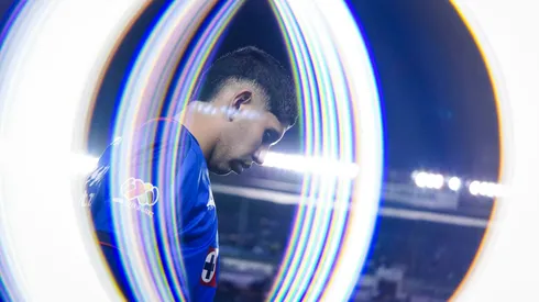 Carlos Vargas vuelve a sufrir una lesión con Cruz Azul.