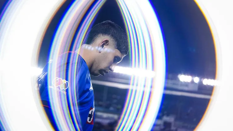 Carlos Vargas vuelve a sufrir una lesión con Cruz Azul.