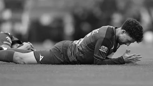 El defensor uruguayo y capitán de Cruz Azul habría insultado a los jueces del encuentro contra el Atlas. La sanción le haría perder lo que resta del certamen.