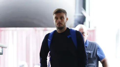 El entrenador argentino pasó por los micrófonos de la prensa y se refirió al posible penal que no se le pitó a Rodrigo Huescas.