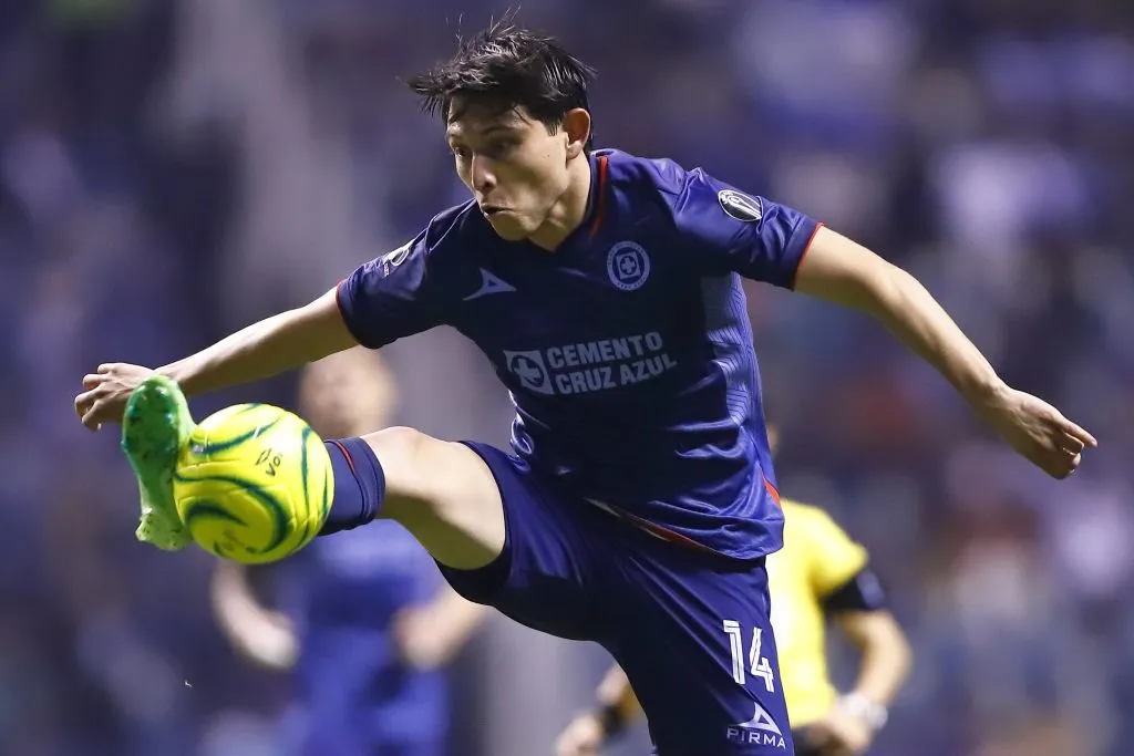 El dinero que recibiría Cruz Azul de la salida de Alexis Gutiérrez (Imago 7)