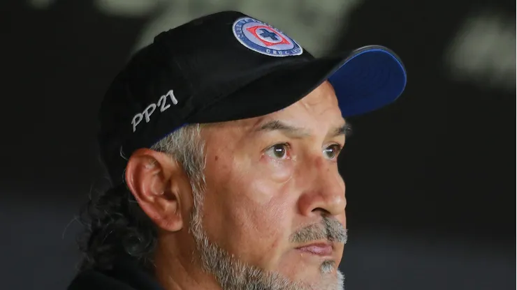 El ex entrenador de los cementeros fue cesado del cargo después de cuatro derrotas en cinco partidos dirigidos.