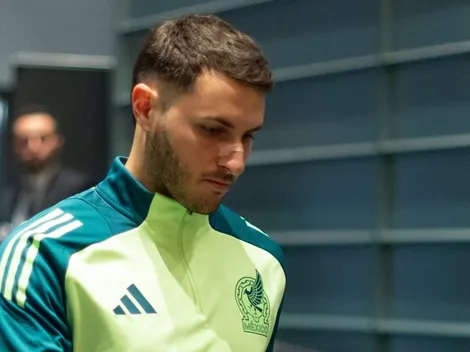 Competidor de Santi Giménez en el Tri no se animó a decir que debe ser titular