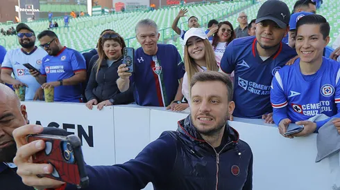 El estratega argentino tiene a todos encantados, pero nadie olvida que su par peruano fue el último el que alcanzó un título con los cementeros.