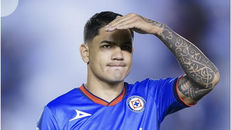 Revelan la fecha en la que Toro Fernández regresaría en Cruz Azul