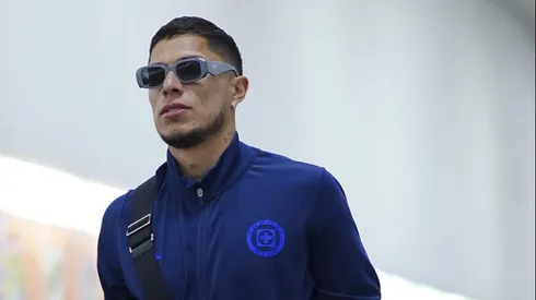 El nuevo apodo con el que bautizaron a Carlos Salcedo en Cruz Azul