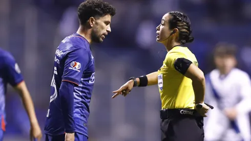 Katia Itzel García pitó el partido de Cruz Azul.