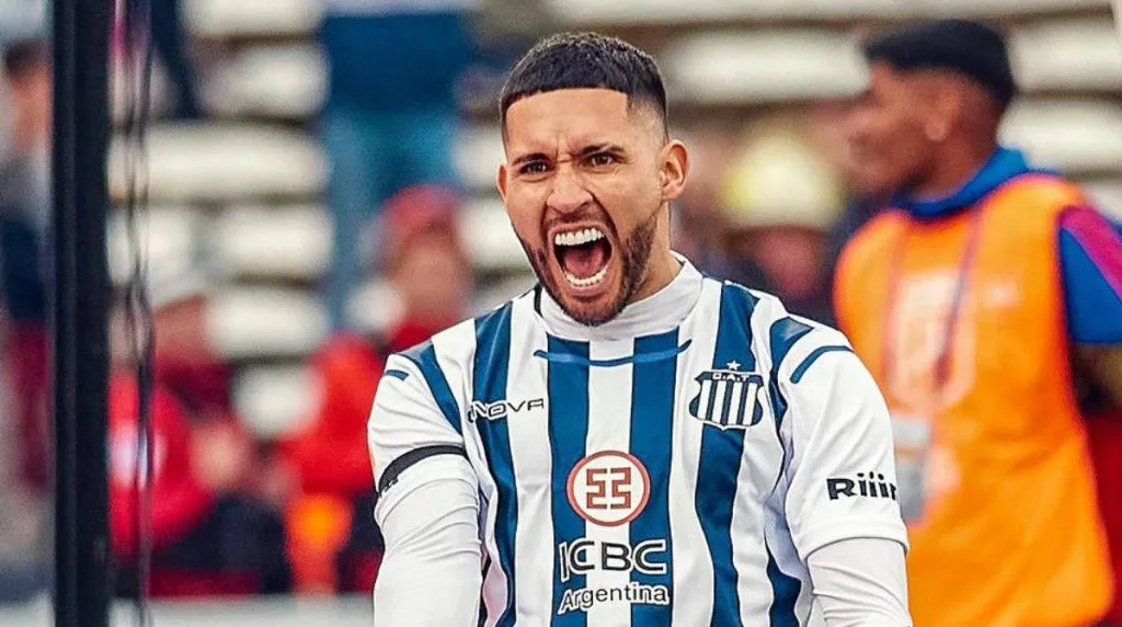 Nahuel Bustos tomó una decisión que lo acercaría a Cruz Azul (@bustosnahuel10)