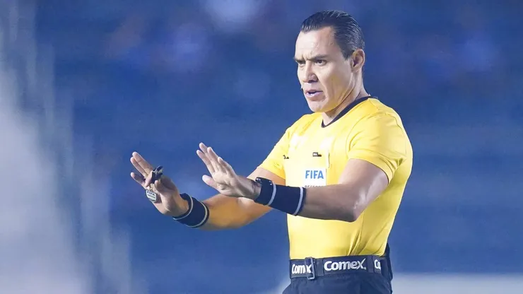 Marco Antonio Ortiz, árbitro de la Liga MX.