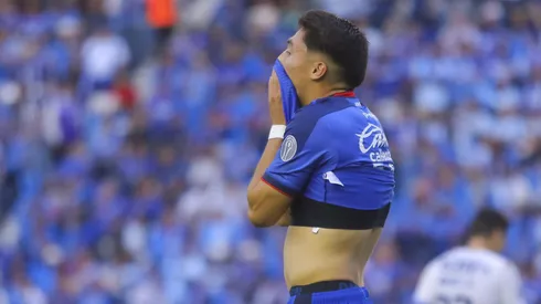 Un ex Cruz Azul con problemas contractuales
