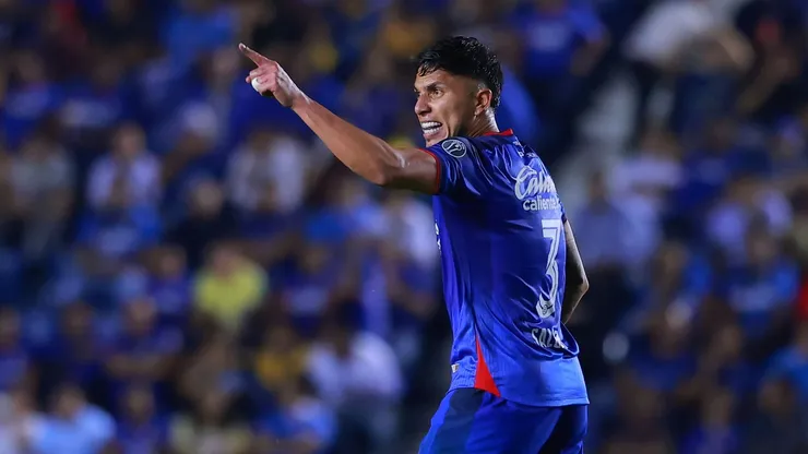 ¿Carlos Salcedo se despidió de Cruz Azul?