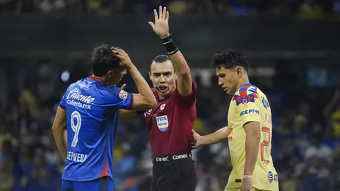 Javier Alarcón indignado con el penal que le regalaron al América