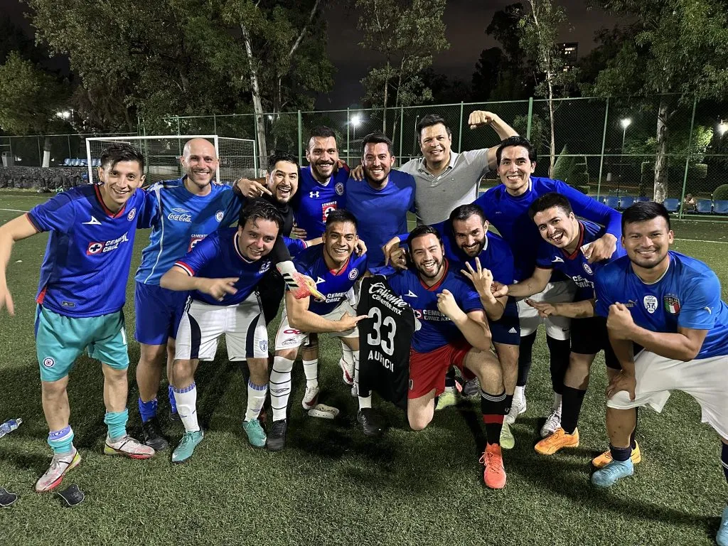 Cruz Azul venció al América en el Clásico de reporteros