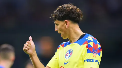 El defensor chileno utilizó una playera con los colores de La Máquina minutos después de que los celestes vencieran a Rayados.