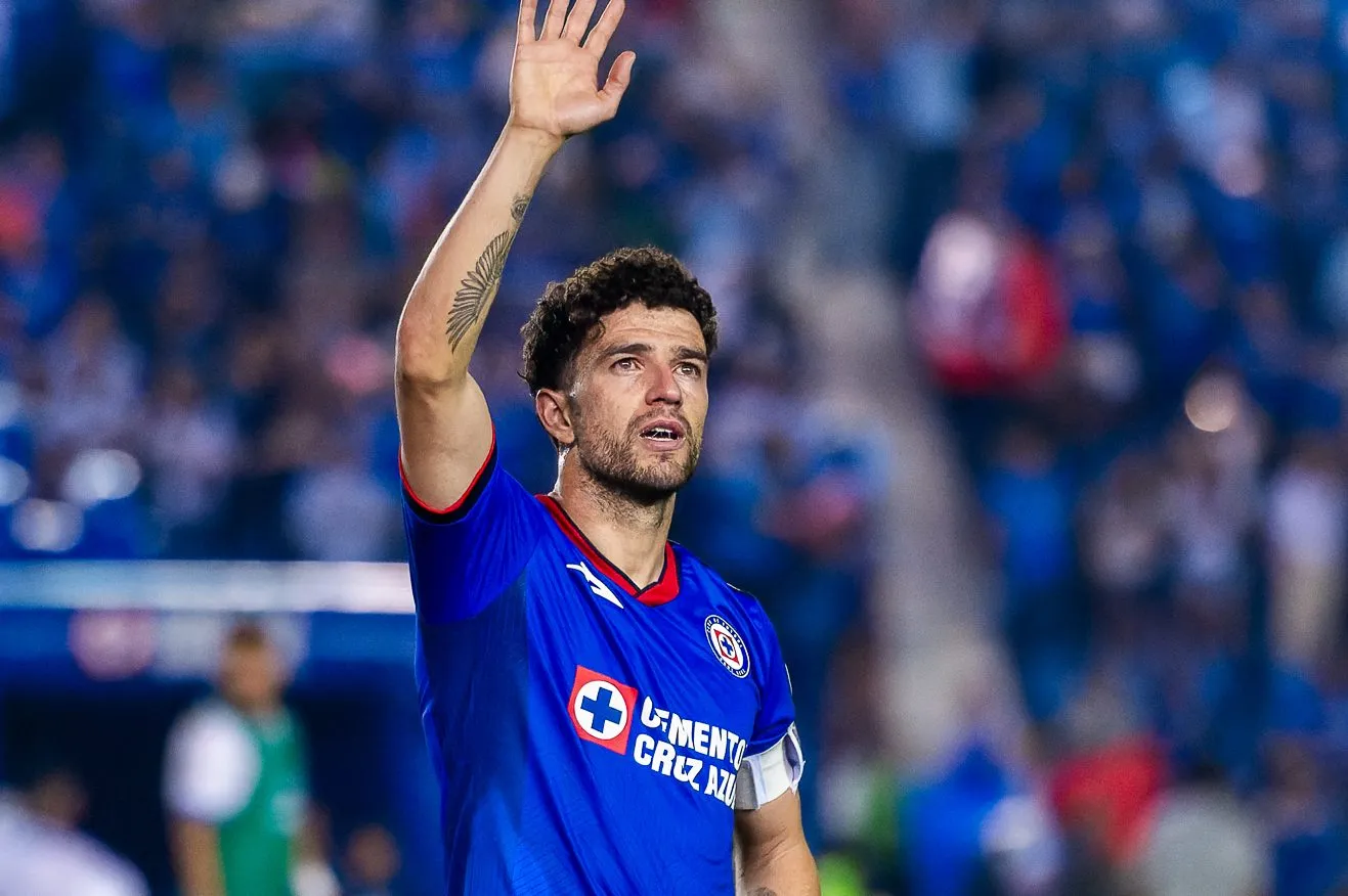 La emoción de Nacho Rivero tras el Cruz Azul – Rayados. (Imago7)