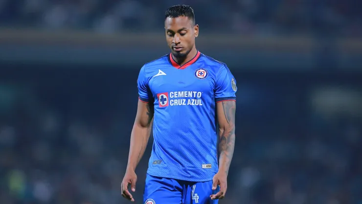 La afición de Cruz Azul respondió si arriesgaría a Willer Ditta