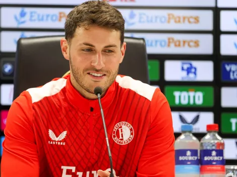 Feyenoord confirma la baja de Santi Giménez