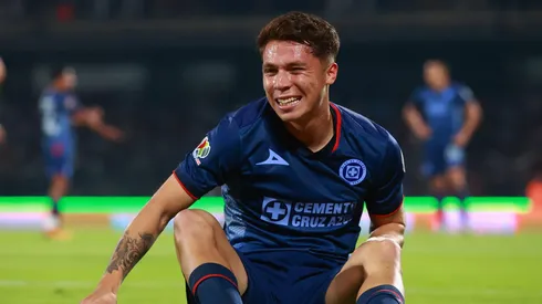 El canterano termina contrato en poco más de un año y está negado a renovar. Los cementeros se desesperan con su situación.