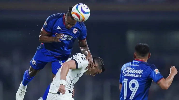 Willer Ditta, defensa de Cruz Azul.