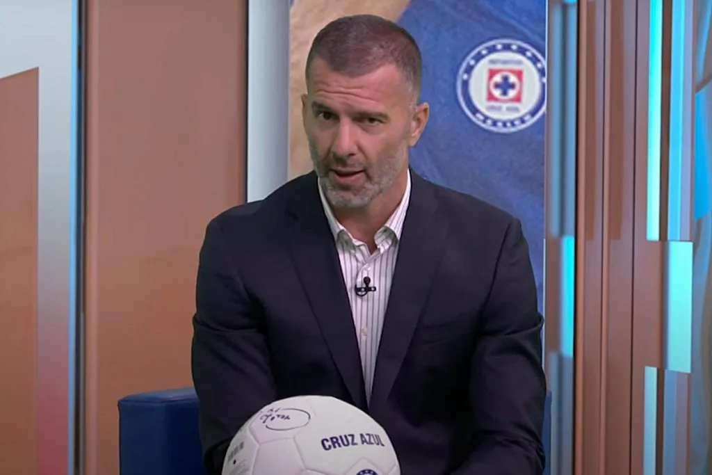 Tito Villa, histórico goleador de Cruz Azul.