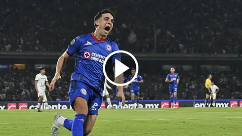 Faravelli festeja el 2 a 0 ante Pumas.