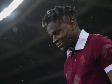 Adrián Esparza respondió en qué está lo de Duván Zapata