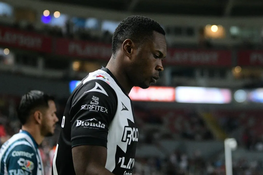 La fecha límite que tiene Necaxa para comprar a Diber Cambindo (Imago 7)