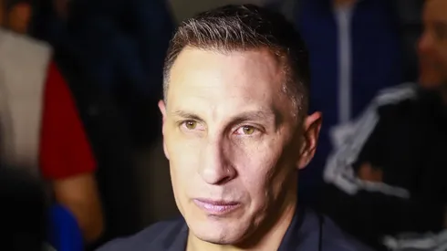 El canterano de Cruz Azul busca nuevo destino y su padre analiza a todos los interesados en sus servicios.