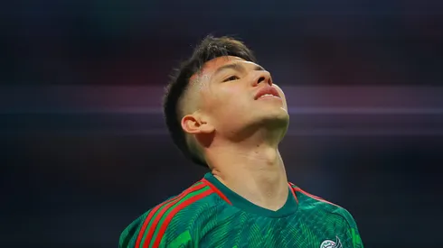 El internacional mexicano saldrá del PSV Eindhoven la próxima temporada y se habla de su llegada a La Máquina. Esto respondió.
