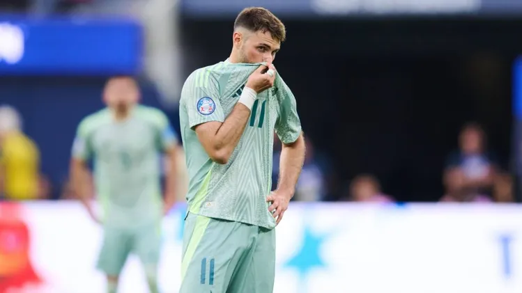 El lamento de Santi Giménez (Imago).