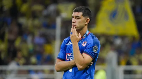 ¿Erik Lira podría salir de Cruz Azul?