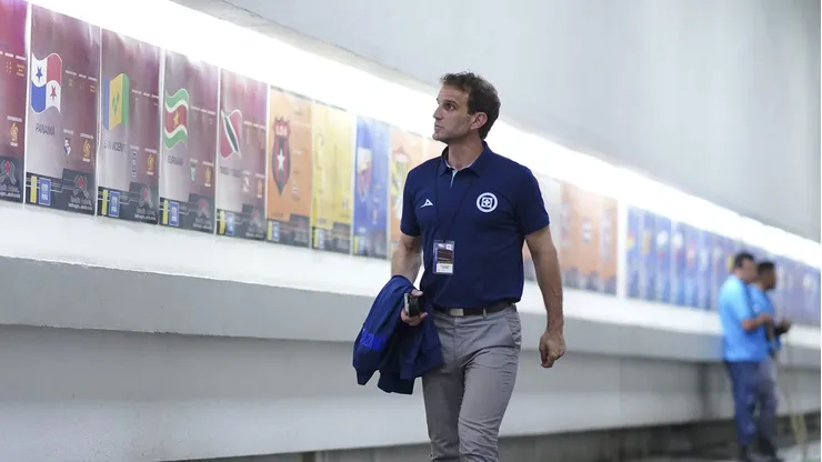 El periodista quiere que Cruz Azul siga haciendo fichajes de cara al Apertura 2024.