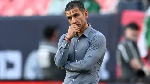 Jaime Lozano defendió a Santiago Giménez tras la derrota de México