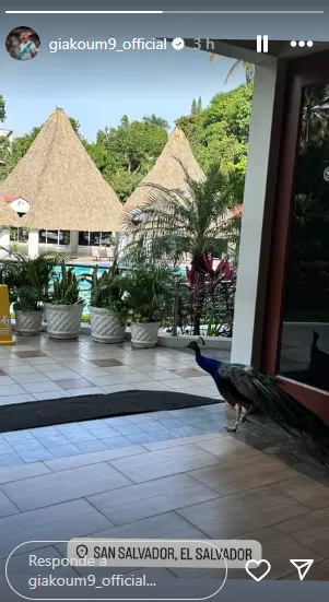 Foto de Giakoumakis desde El Salvador. (@giakoum_official)