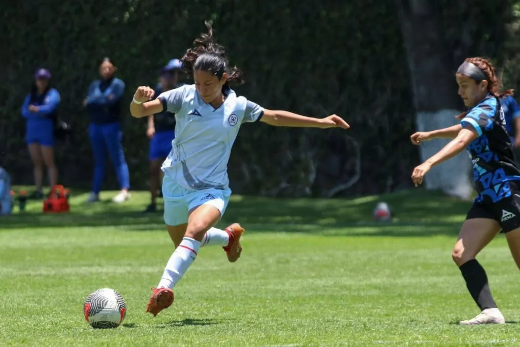 Danya Gutiérrez ha realizado la pretemporada con Cruz Azul Femenil.