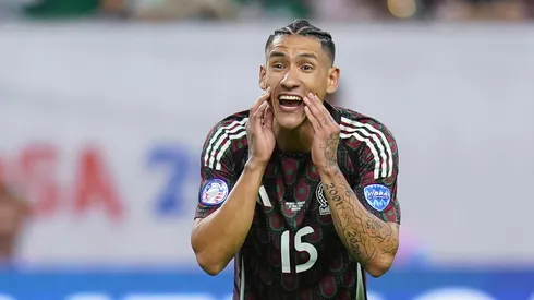 Uriel Antuna fue titular con México.