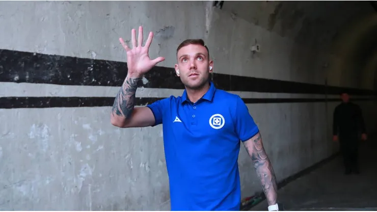La reacción de la afición de Cruz Azul ante la posible venta de Rodolfo Rotondi