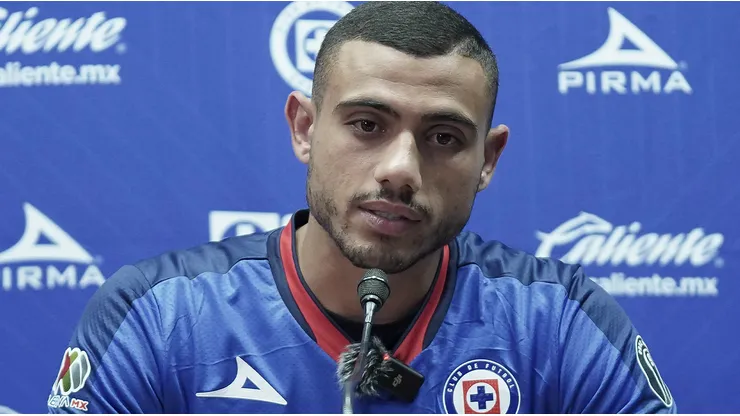 Giakoumakis no jugará ante Chivas.