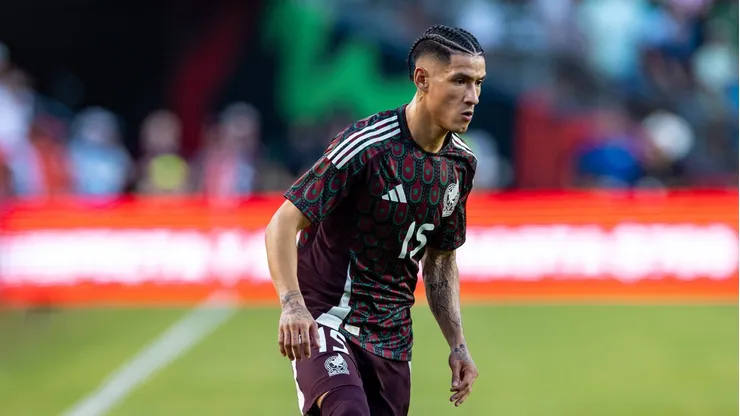 El internacional mexicano genera interés en clubes europeos, sin embargo, hay una razón de peso para no dejarle marchar.