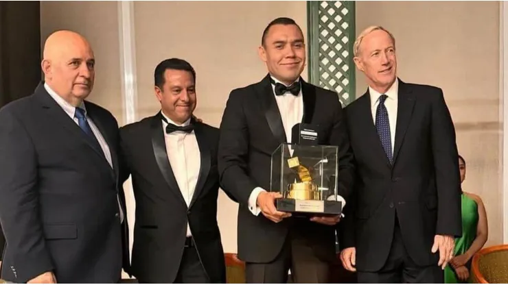 La FMF premió al Gato Ortíz como el mejor árbitro de la Liga MX